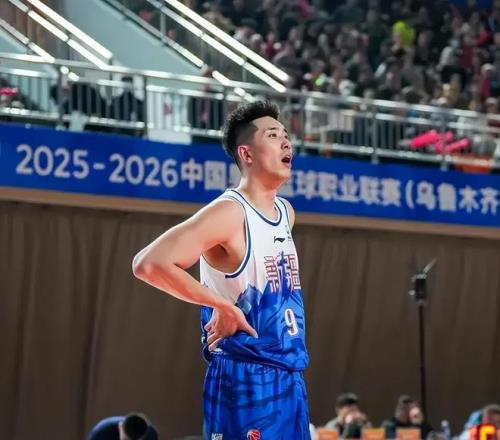 米切尔妙传,赫迪拉射门,得分,OD,OD体育,OD,OD体育官网