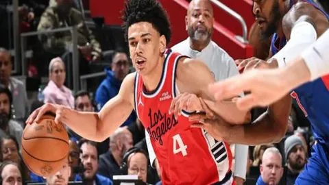 “步行者主场激战，16胜11负迎战鹈鹕，客场疲软能否逆势翻盘？”